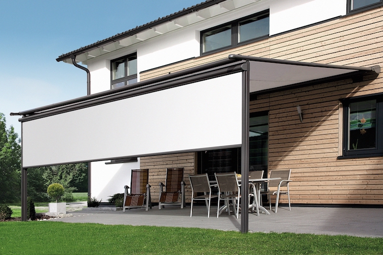 Combinatie zonwering en windscherm